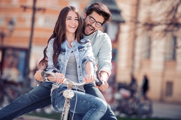 И зарђале  педале покрећу љубавни бицикл